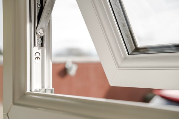 Cost of Window Hinge Replacement in Portland